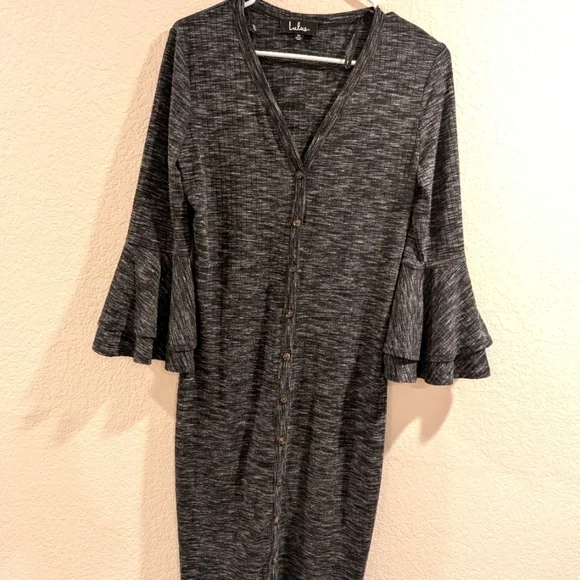 Lulus Jony heathered ribbed button up  midi Dres Medium,,3/4 bell sleeves NWT - Picture 2 of 11